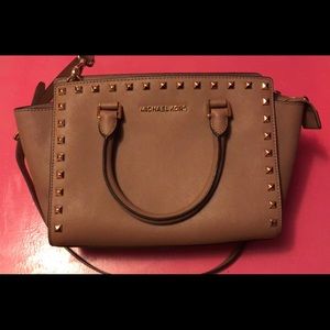 Michael Kors matching purse and wallet